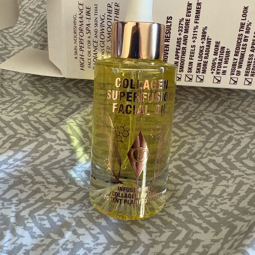Charlotte Tilbury Collagen Superfusion Facial Oil